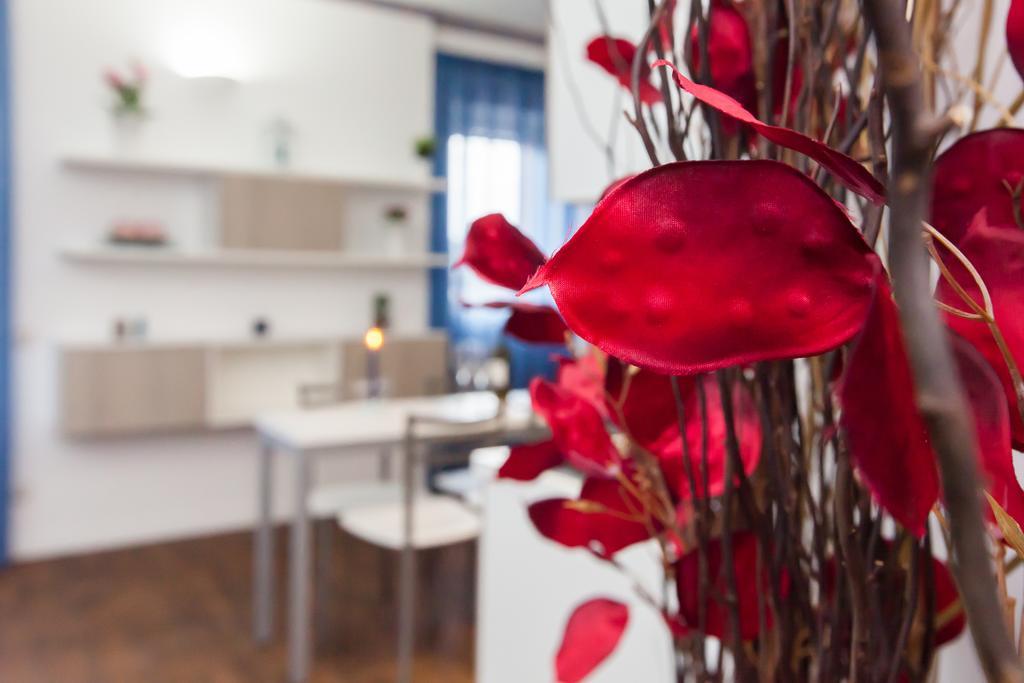 Almes Apartments Rome Room photo