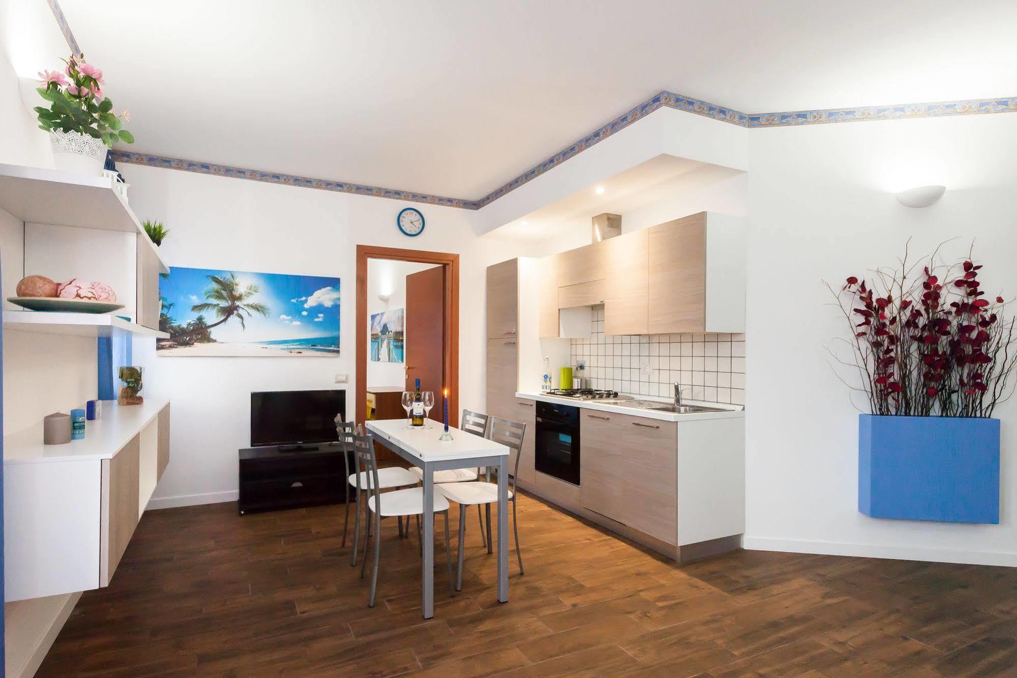 Almes Apartments Rome Exterior photo